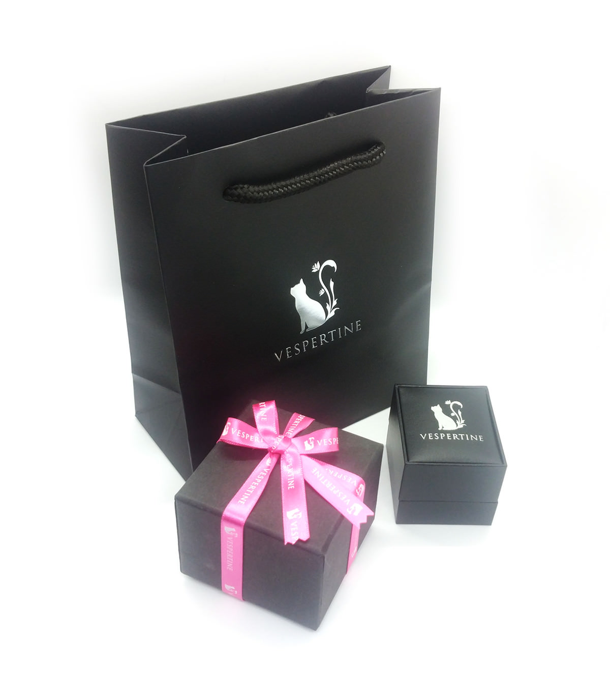 コスモス鍵ネックレス